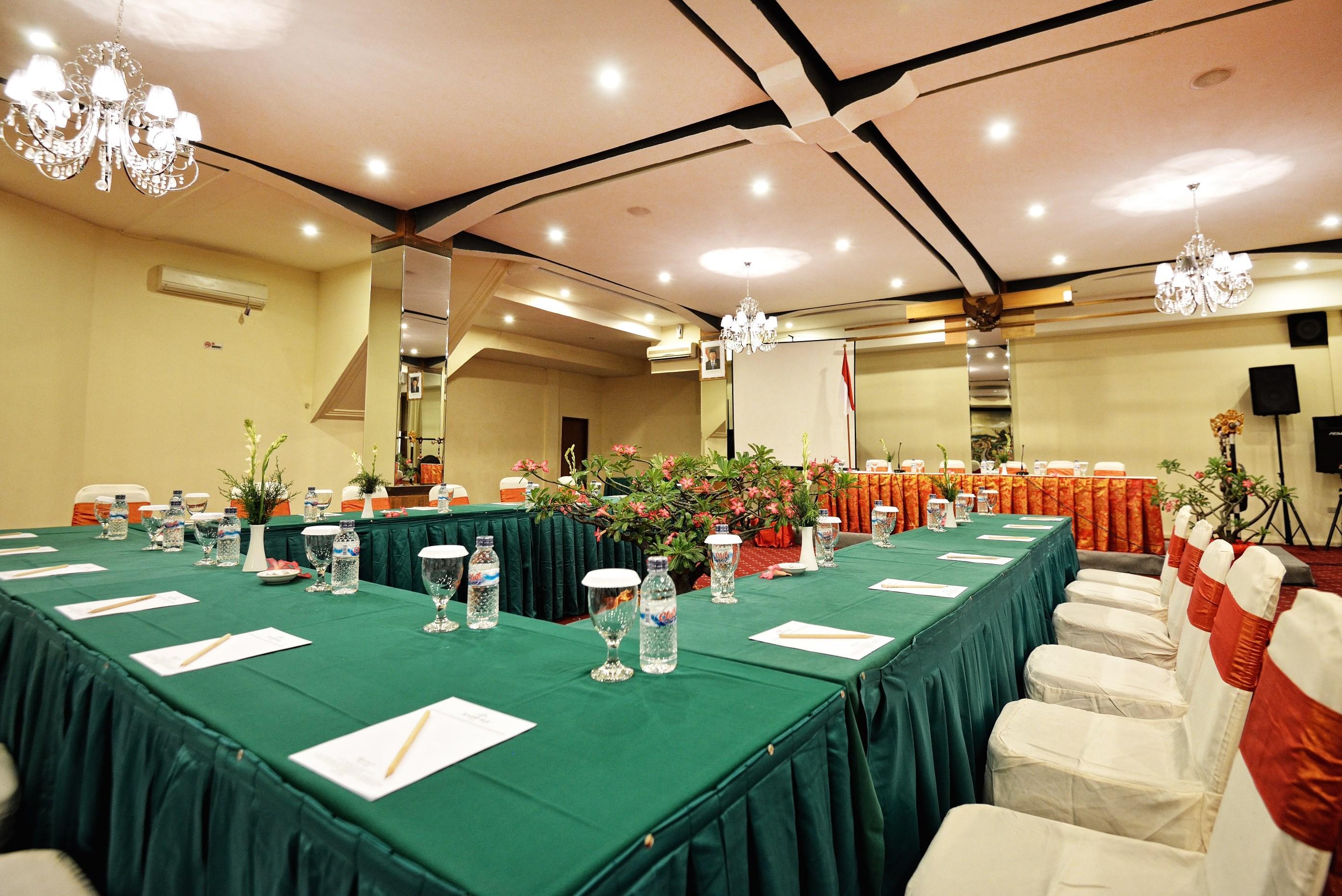 Wina Holiday Villa Kuta  Exterior photo