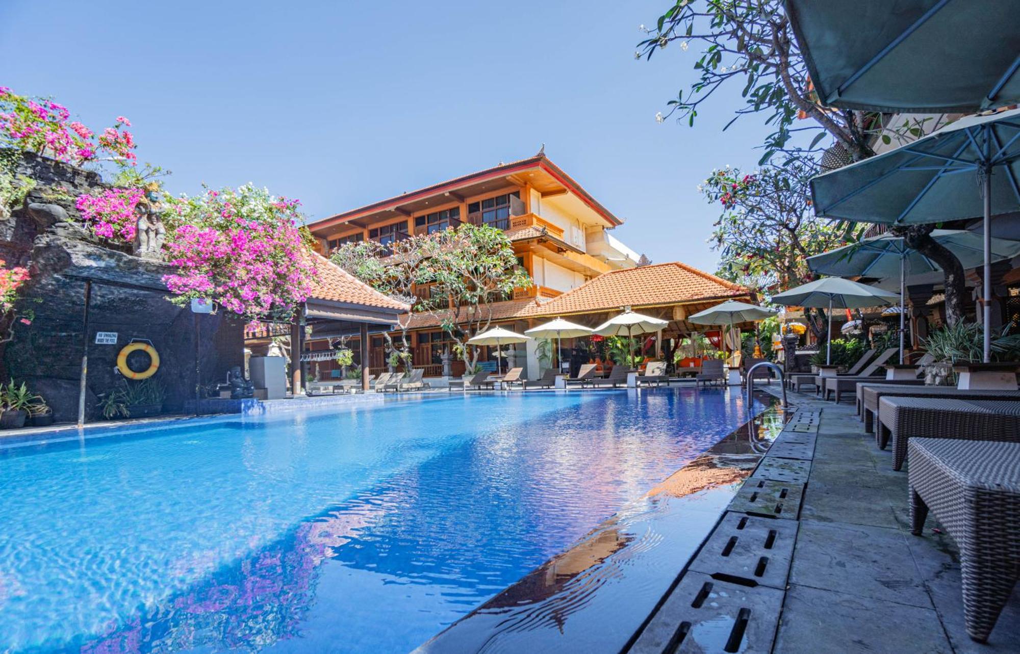 Wina Holiday Villa Kuta  Exterior photo