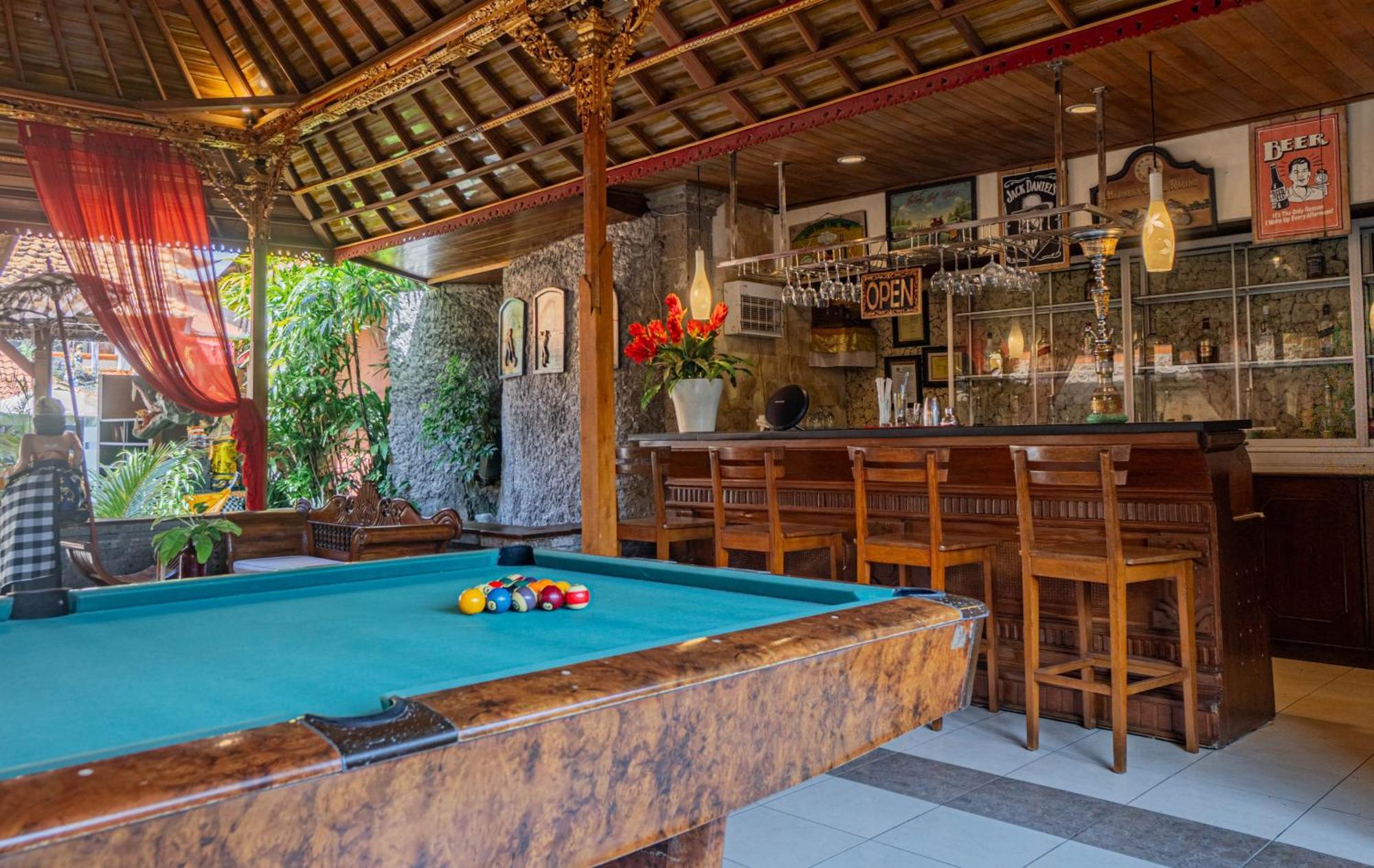 Wina Holiday Villa Kuta  Exterior photo